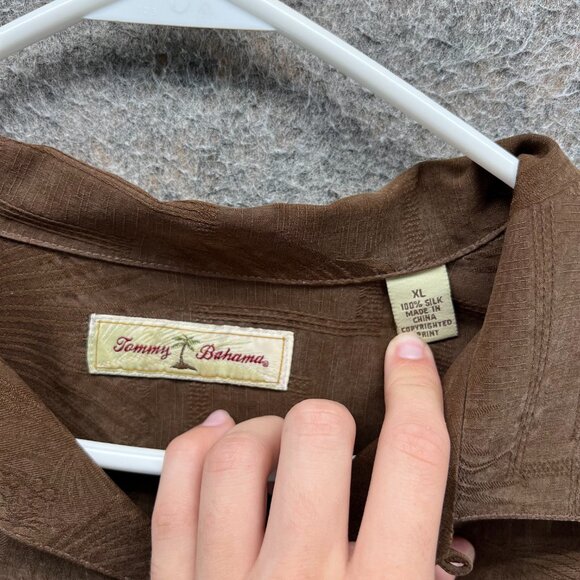 Tommy Bahama Shirt Men XL Brown Button Down Reverse Dress Silk Pocket Camp Palms - Picture 6 of 9